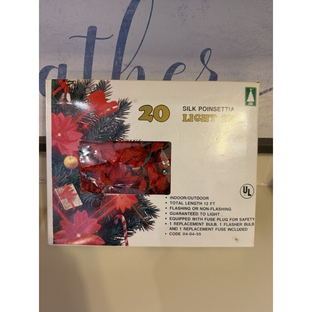 Vintage 20 Count Poinsettia Christmas Lights